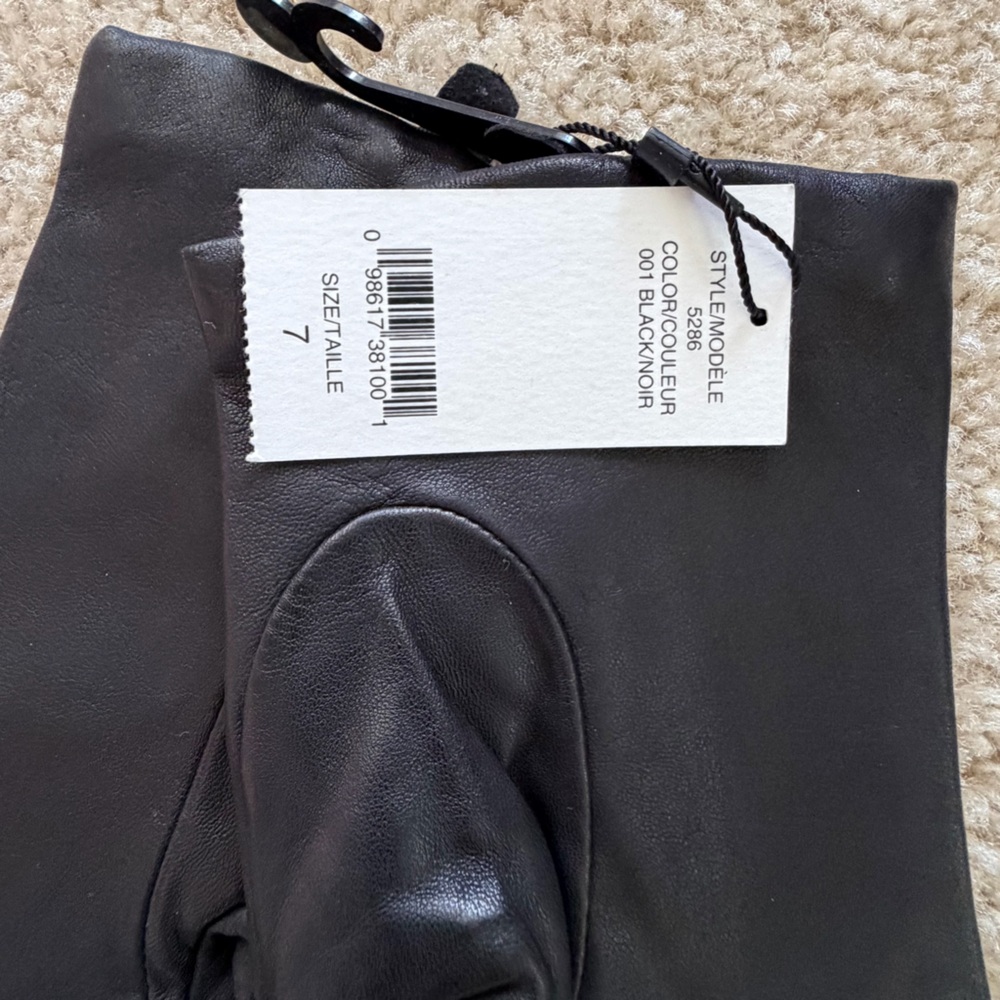 • black leather gloves • - Picture 3 of 4